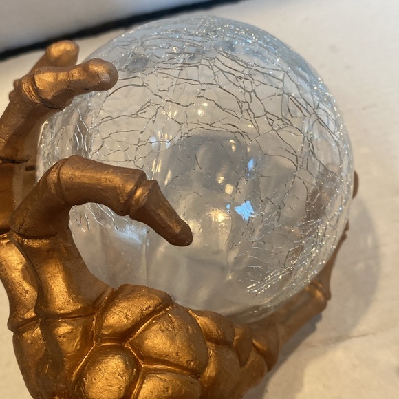 NWT & Vintage LED Lighted Glass Magic Ball in Gold Hand - Picture 10 of 11